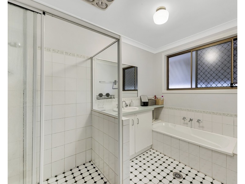 4 Emerald Place, Townsend NSW 2463