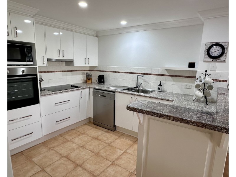 1/1-5 Beachside Way, Yamba NSW 2464