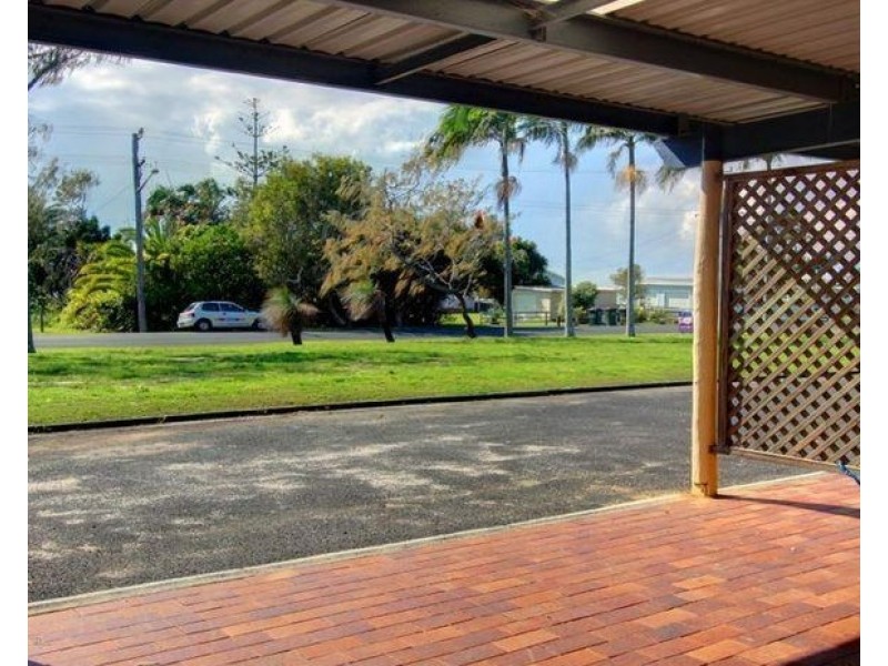 1/28 Ocean Road, Brooms Head NSW 2463