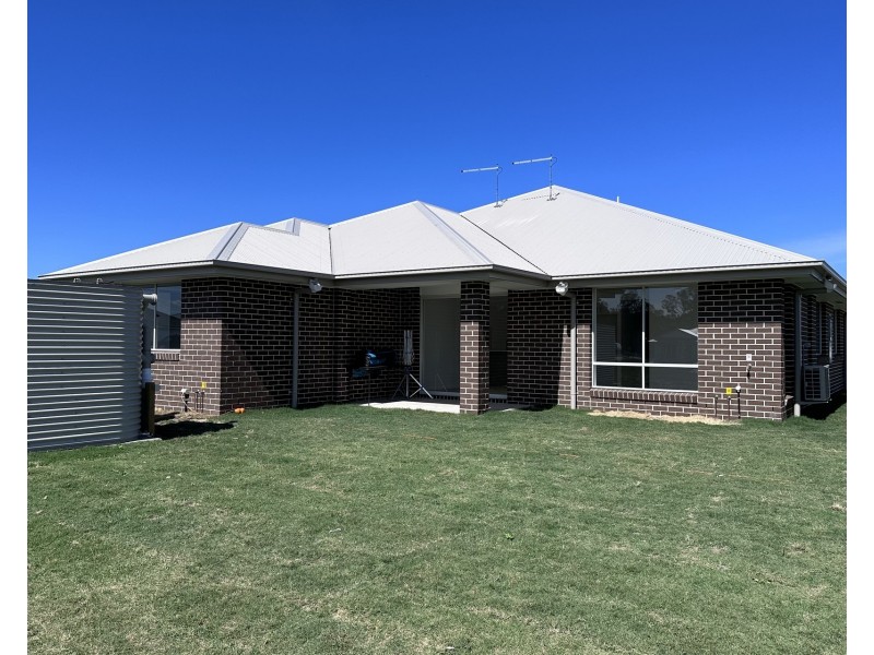 2B Bushy Street, Yamba NSW 2464