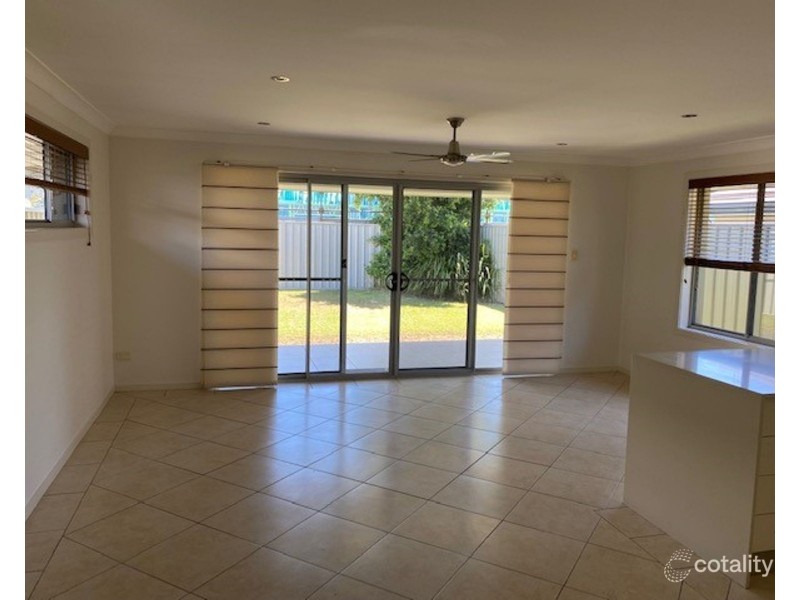 2/6 Bessy Close, Yamba NSW 2464
