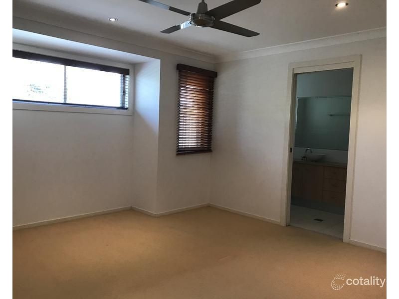 2/6 Bessy Close, Yamba NSW 2464