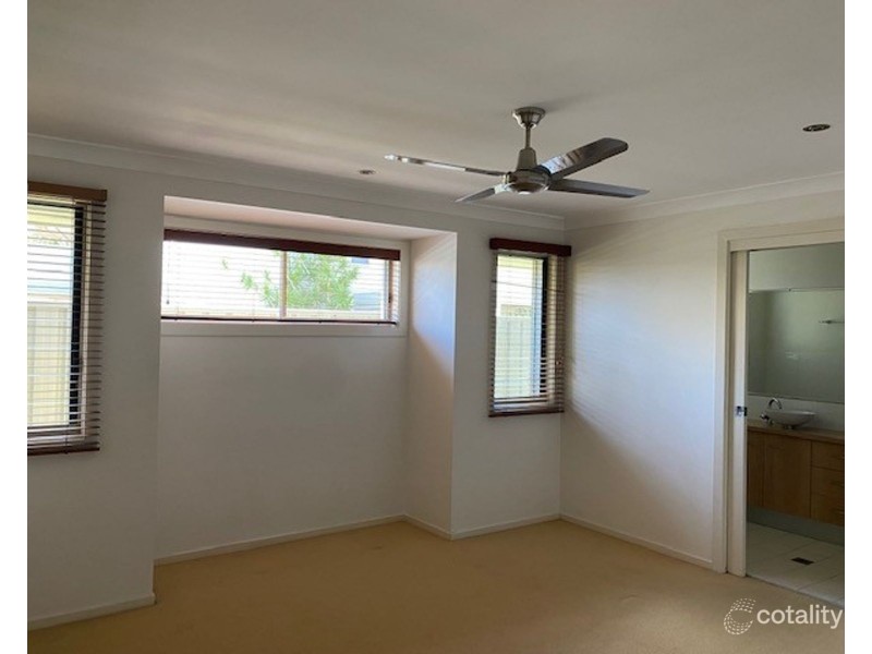 2/6 Bessy Close, Yamba NSW 2464