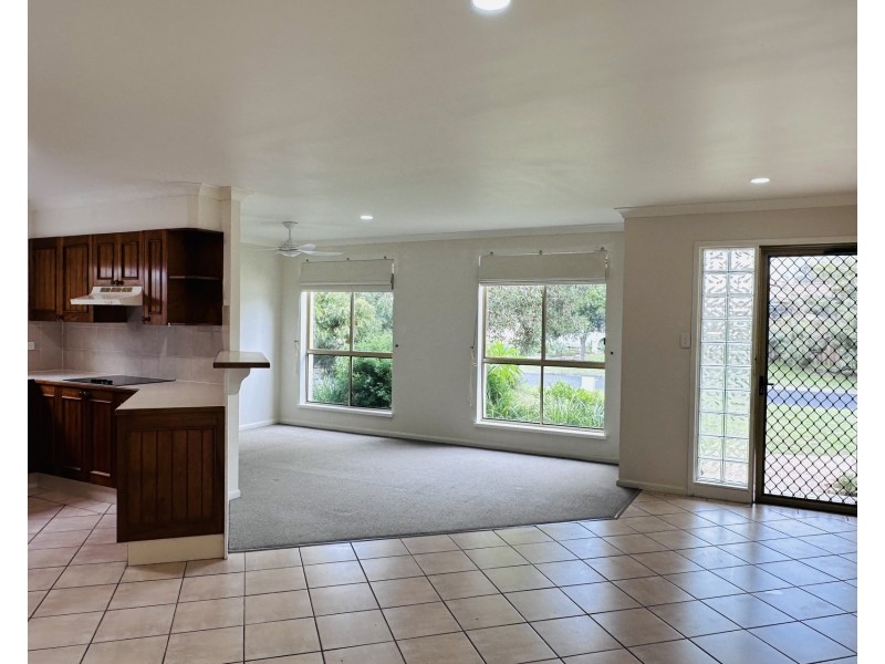 12 Beachside Way, Yamba NSW 2464