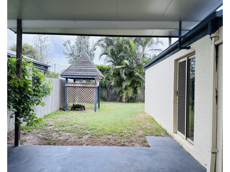 12 Beachside Way, Yamba NSW 2464