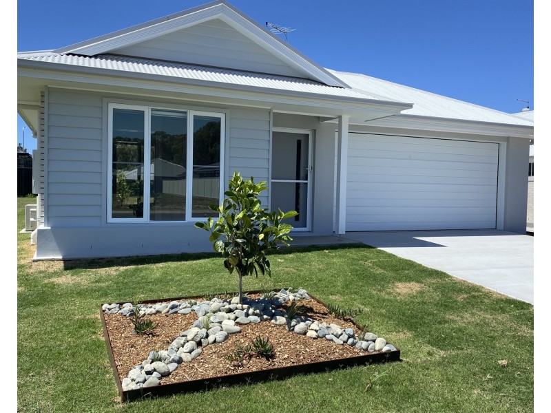 15 Bushy Street, Yamba NSW 2464