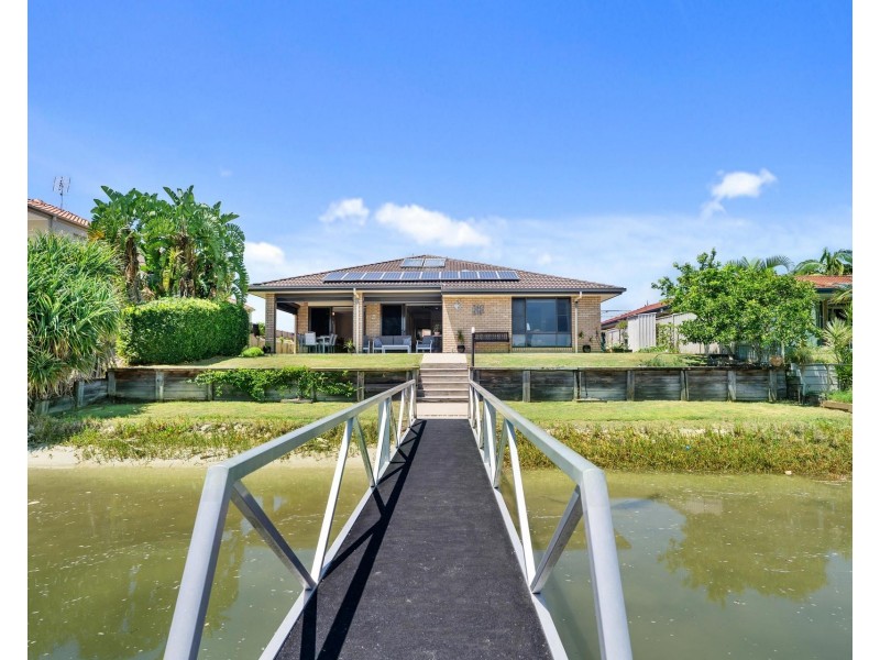 8 Taine Court, Yamba NSW 2464