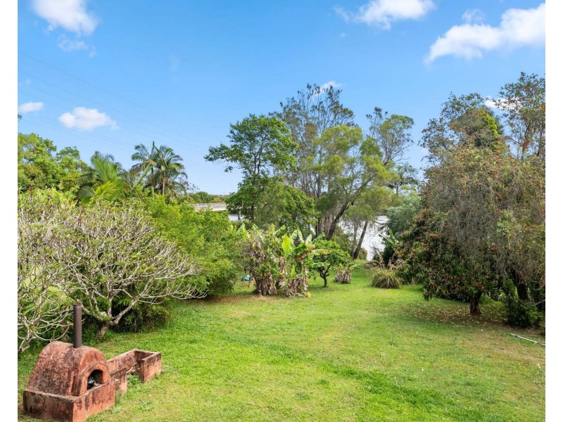 56 River Lane, Woombah NSW 2469