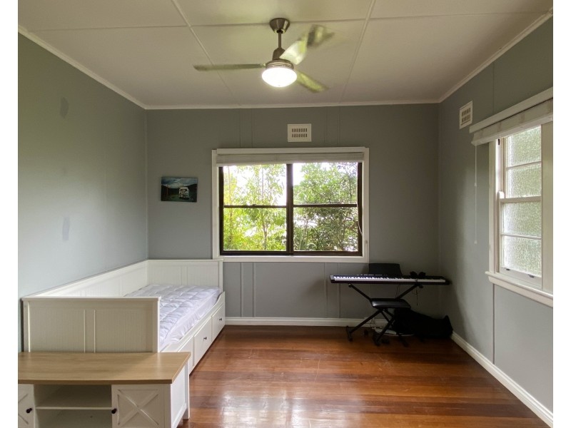 16 McLachlan Street, Maclean NSW 2463