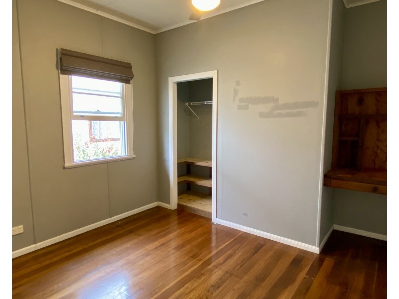 16 McLachlan Street, Maclean NSW 2463