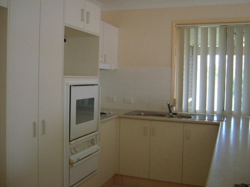 2/18 Satinash Crescent, Banora Point NSW 2486