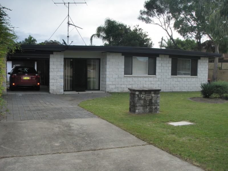27 Riviera Drive, Tweed Heads NSW 2485