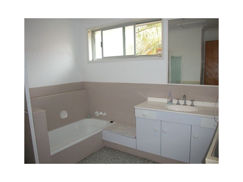 14 Lord Street, Kirra QLD 4225