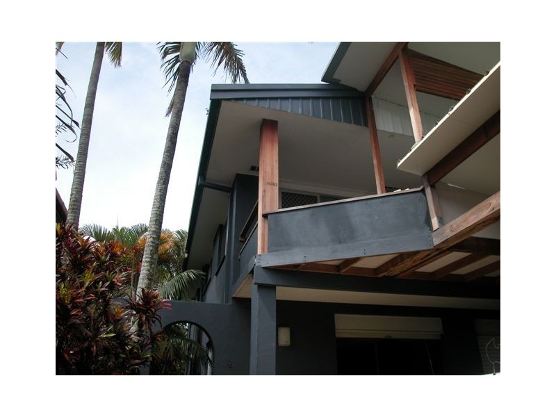 14 Lord Street, Kirra QLD 4225