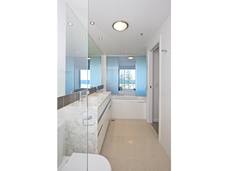 Coolangatta QLD 4225