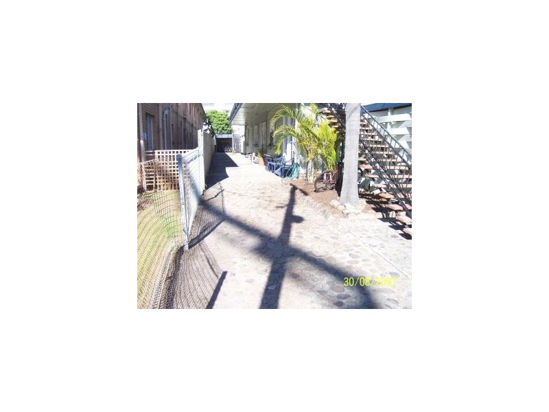 3/4 Haig St, Kirra QLD 4225