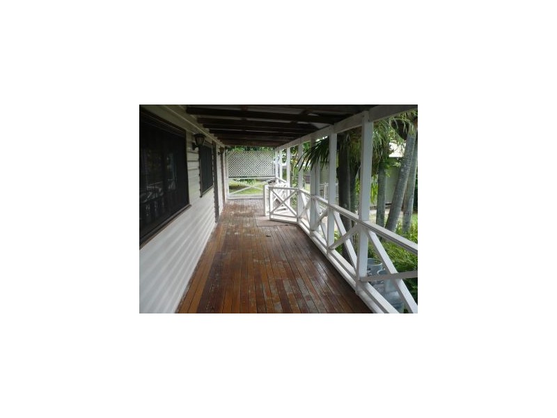 1 Anthony Avenue, Banora Point NSW 2486