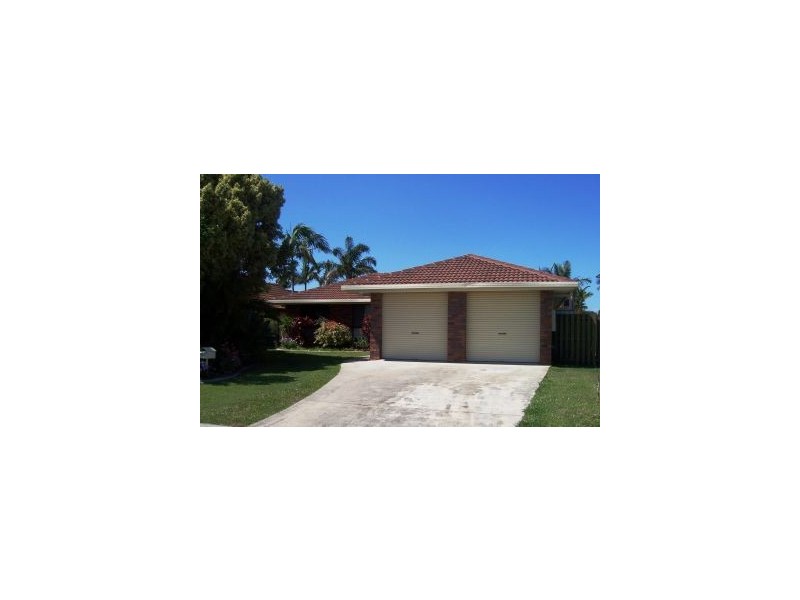 211 Nineteenth Avenue, Palm Beach QLD 4221