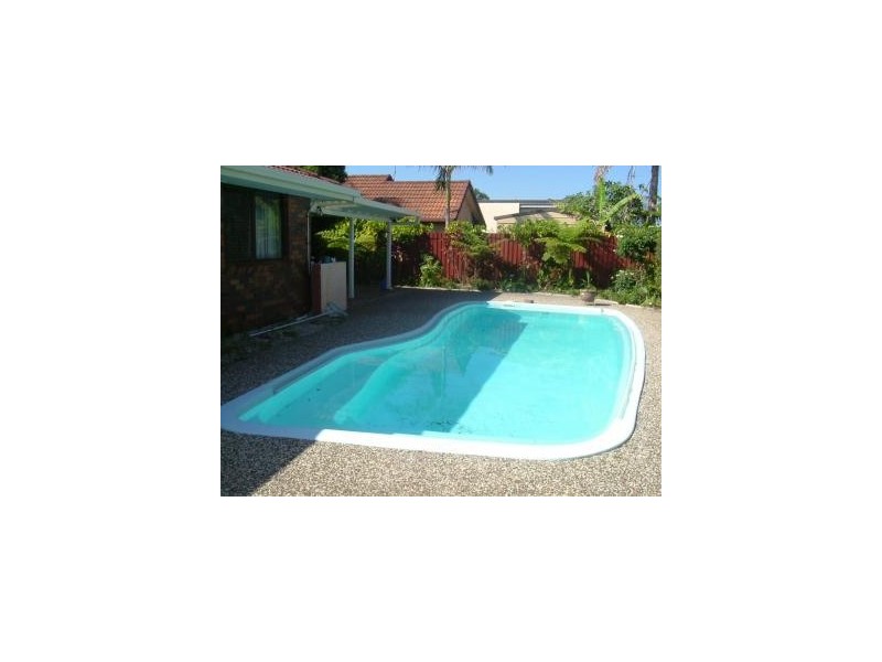 211 Nineteenth Avenue, Palm Beach QLD 4221