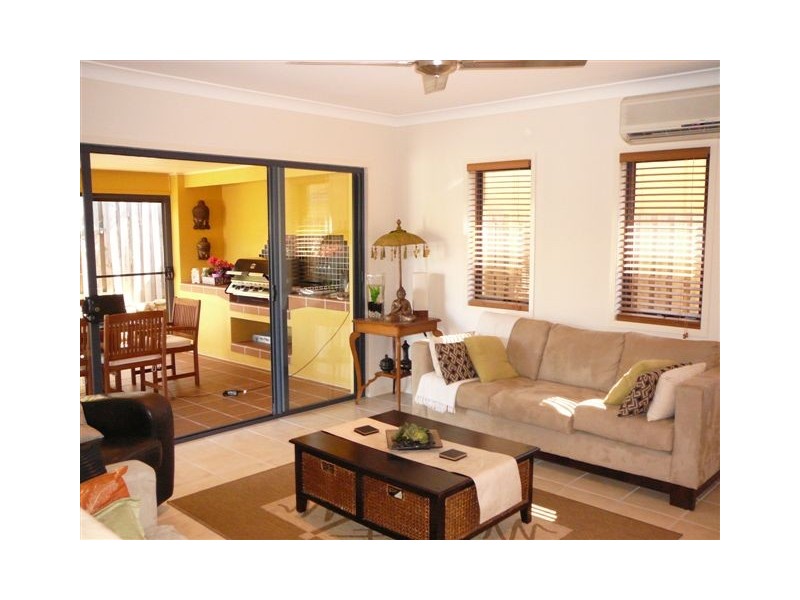 1/11 Keegan Street, Currumbin QLD 4223