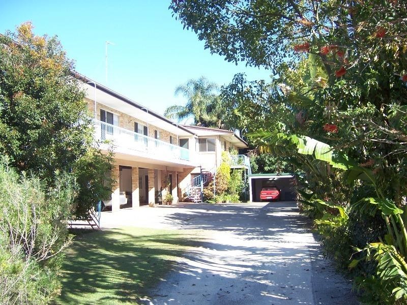 8/9 Douglas Street, Kirra QLD 4225