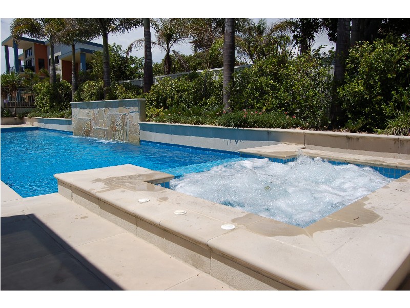 Unit 6 “Ocean Air” 114 Pacific Parade, Kirra QLD 4225