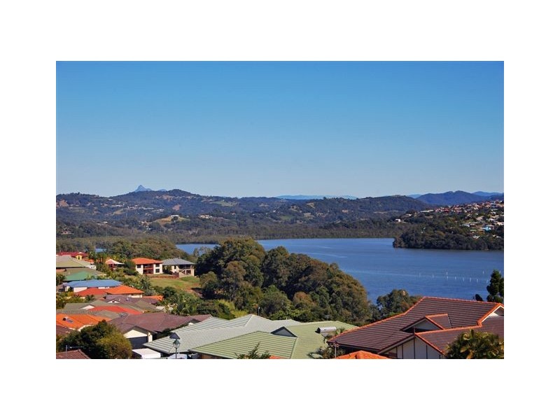 12 Champagne Drive, Tweed Heads South NSW 2486