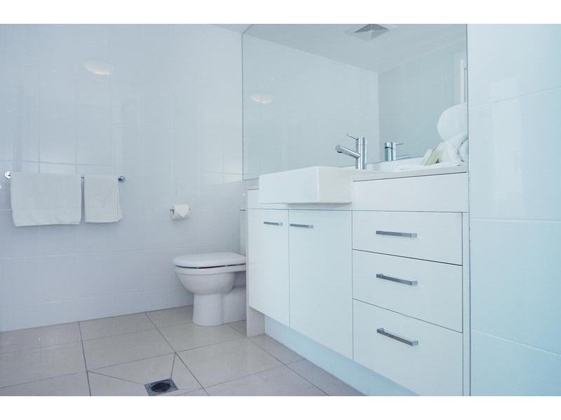 204 Reflection Tower One, Coolangatta QLD 4225