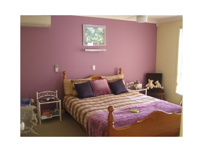 4 Glebe Place, Banora Point NSW 2486