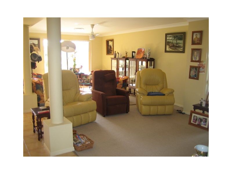 4 Glebe Place, Banora Point NSW 2486