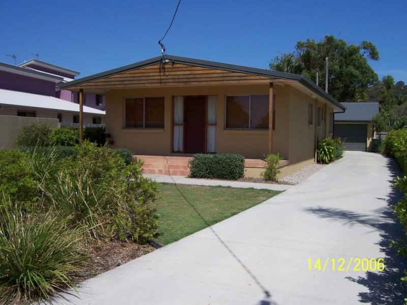 1/3 Gala Grove, Kirra QLD 4225