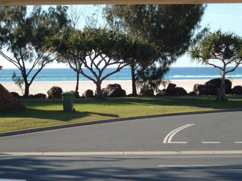 23 Centre Court, 34 Musgrave Street, Kirra QLD 4225