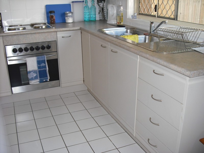 3/3 Winston Street – ALL PROSPECTIVE TENANTS MUST REGISTER ON 55992700, Kirra QLD 4225