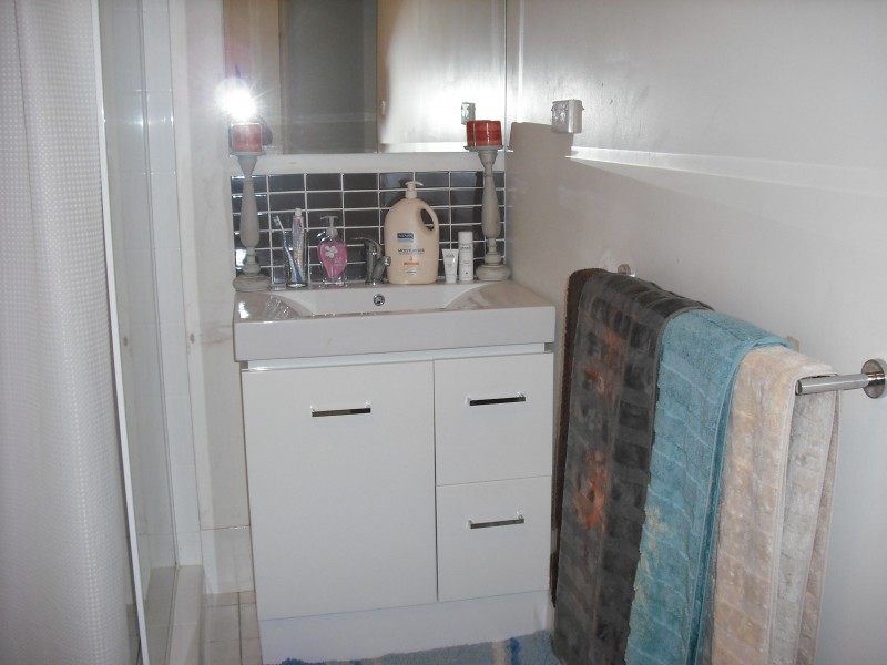 3/3 Winston Street – ALL PROSPECTIVE TENANTS MUST REGISTER ON 55992700, Kirra QLD 4225