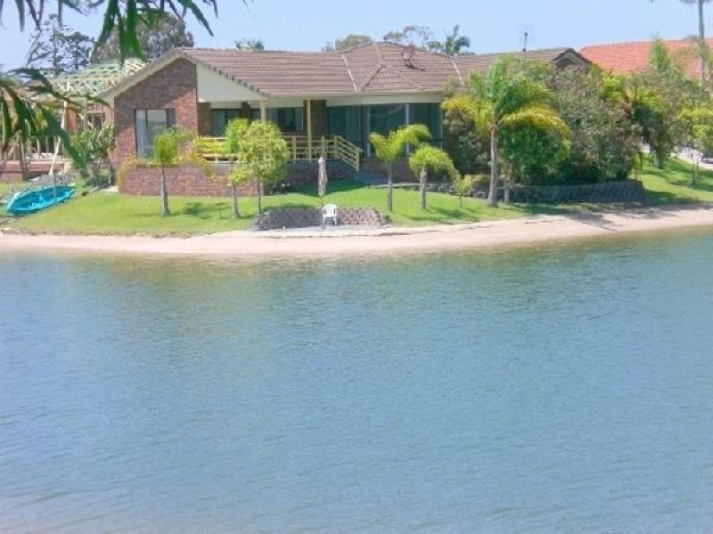 11 Tattler Court, Tweed Heads West NSW 2485