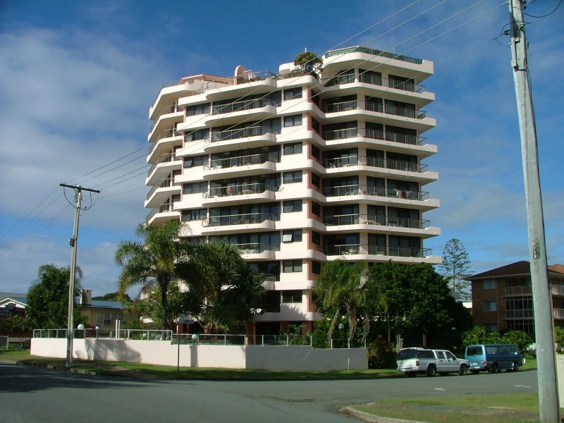 Unit 1 Porta Pacifique 134 Pacific Pde, Bilinga QLD 4225