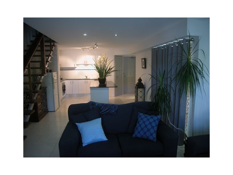 17/15 South Street, Kirra QLD 4225