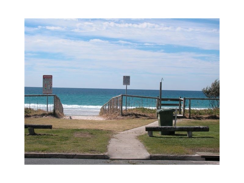 Unit 4 1 Shell Street, Tugun QLD 4224