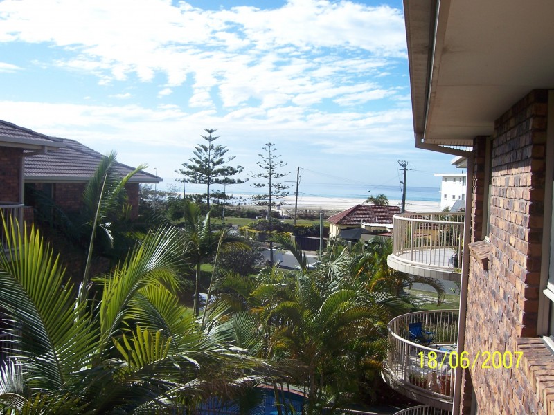 Unit 27 15-17 South Street, Kirra QLD 4225