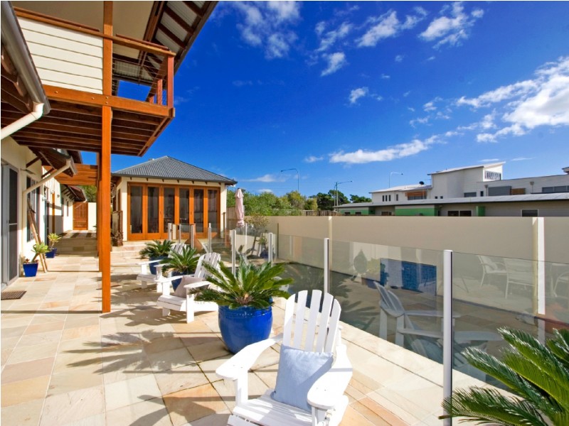 4 Beachcomber Cove, Casuarina NSW 2487