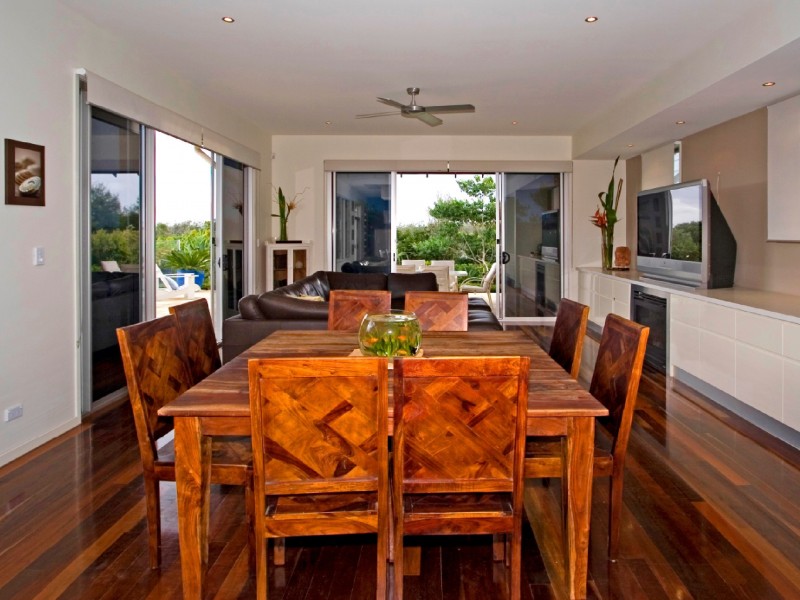 4 Beachcomber Cove, Casuarina NSW 2487