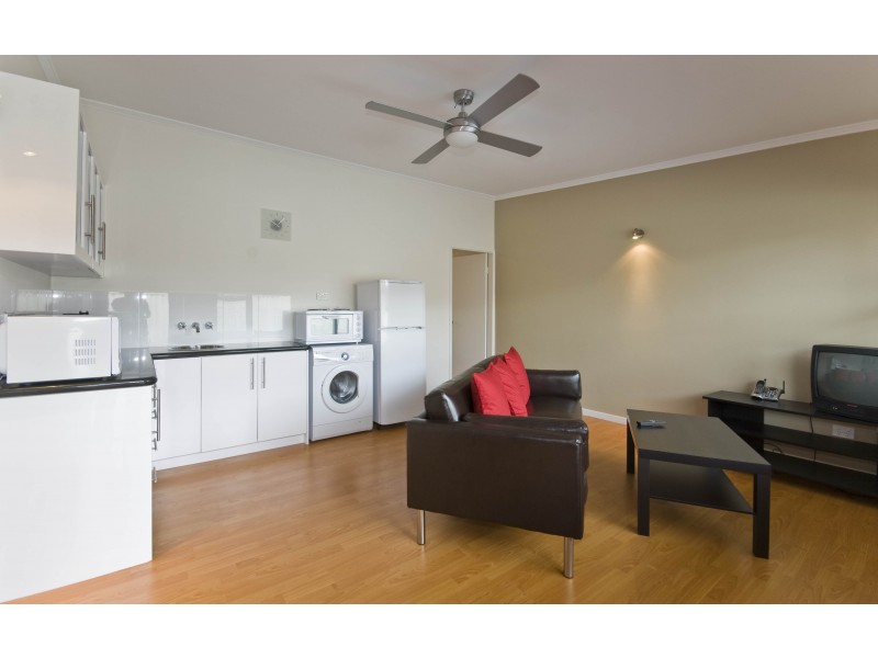 Chevron Island QLD 4217