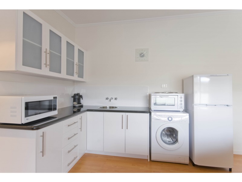 Chevron Island QLD 4217