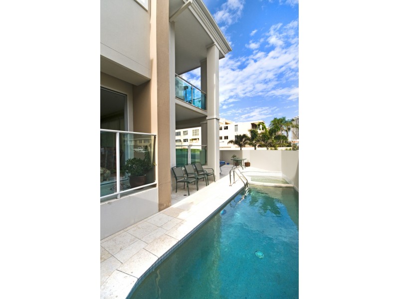 55 Jefferson Lane, Palm Beach QLD 4221