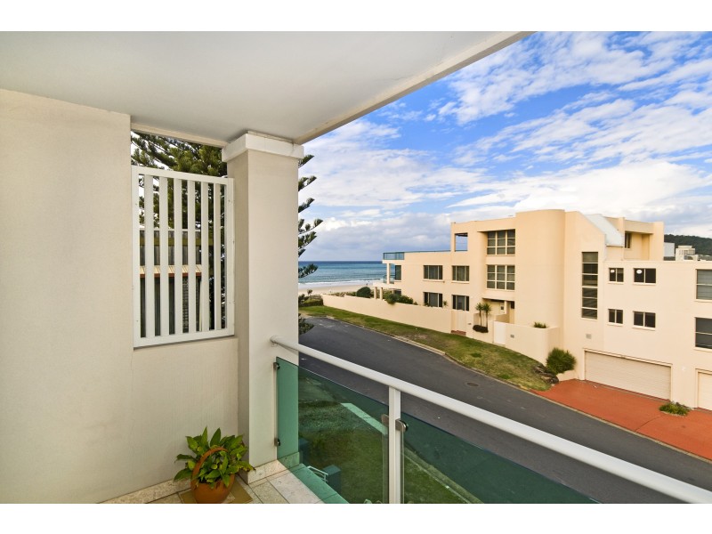 55 Jefferson Lane, Palm Beach QLD 4221