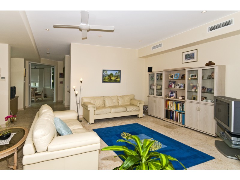 55 Jefferson Lane, Palm Beach QLD 4221