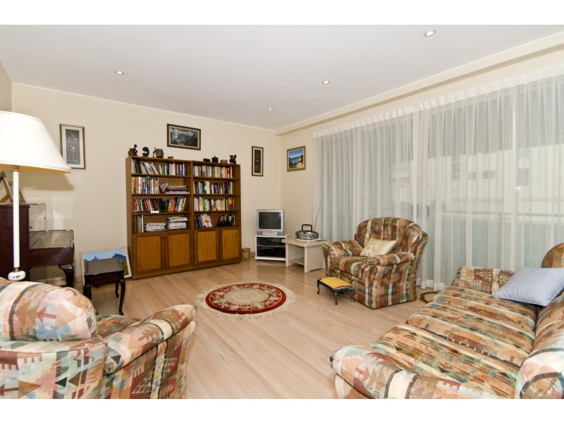 55 Jefferson Lane, Palm Beach QLD 4221