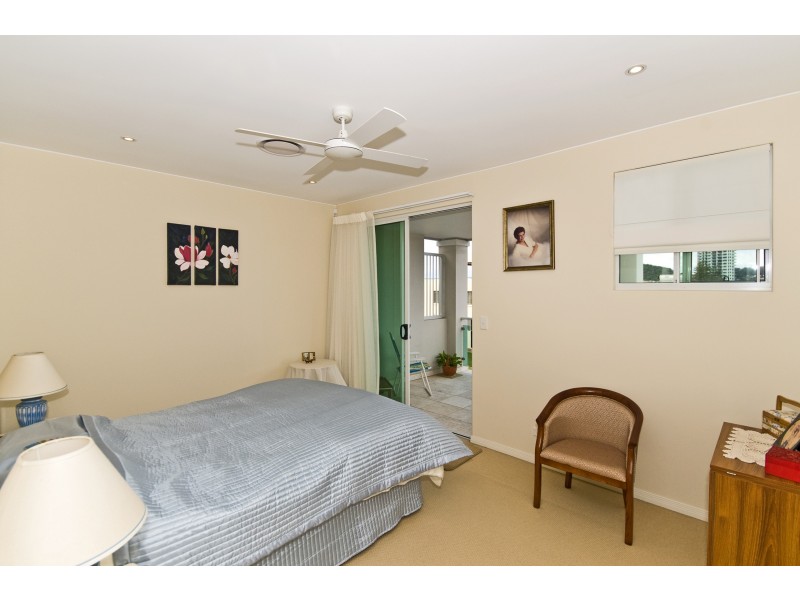 55 Jefferson Lane, Palm Beach QLD 4221