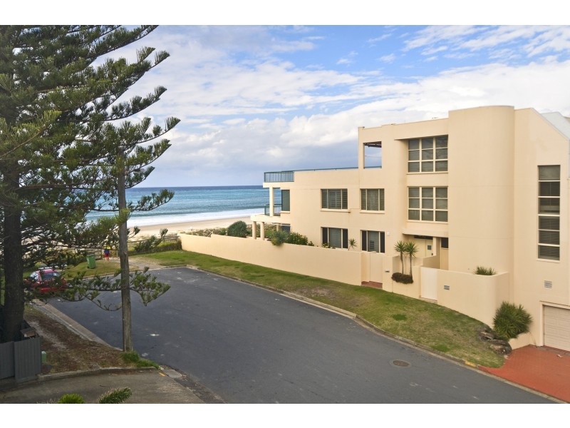 55 Jefferson Lane, Palm Beach QLD 4221