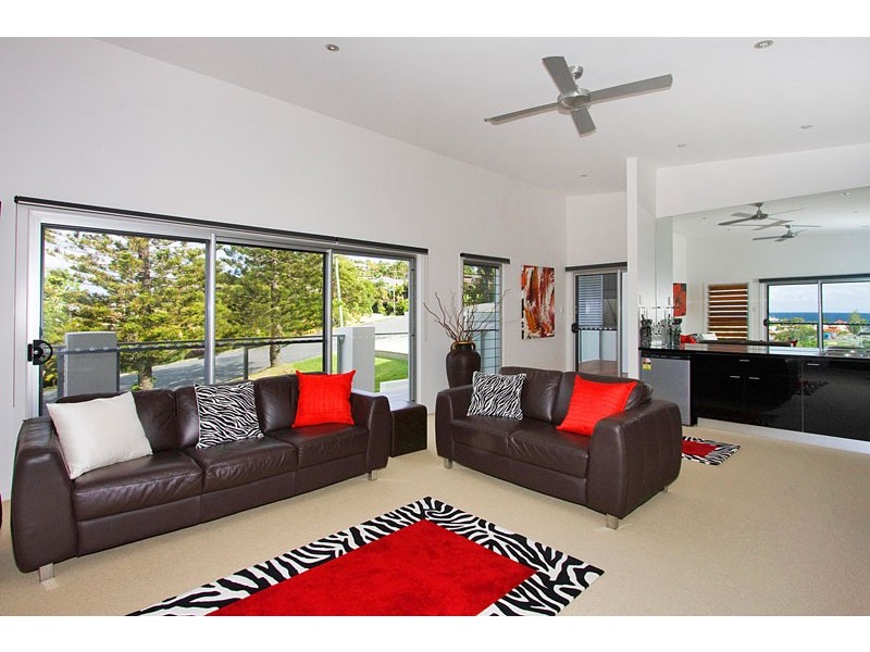 49 Wyberba Street, Tugun QLD 4224